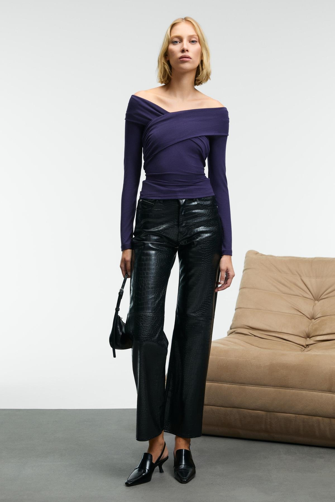 SELUNETTE Kadın Asimetrik Yakalı Omuzu Açık Esnek Kumaşlı Vücudu Saran Slim Fit Mor Bluz