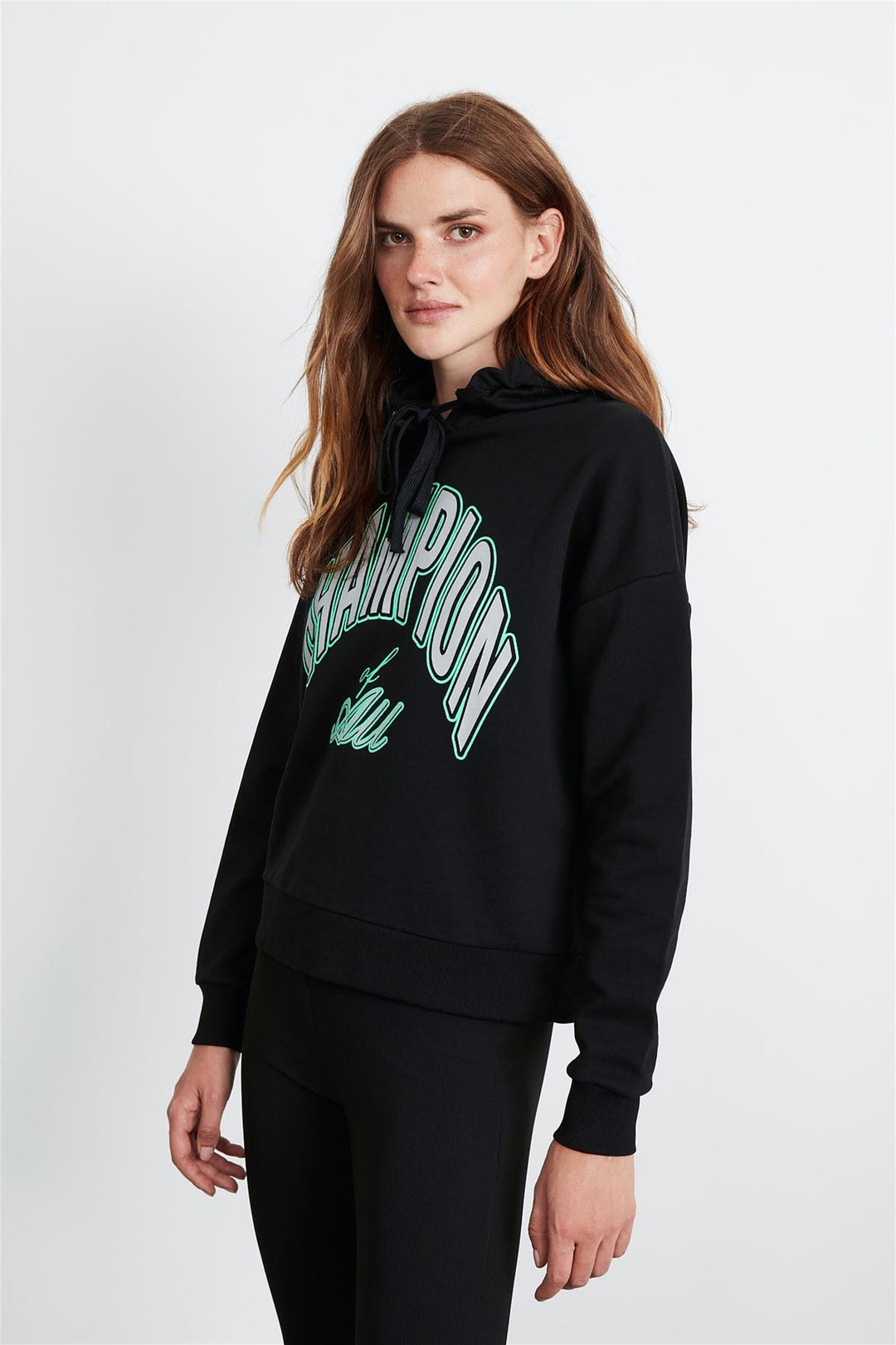 SERENITY Kadın Siyah Baskılı Kapüşonlu Oversize Sweatshirt