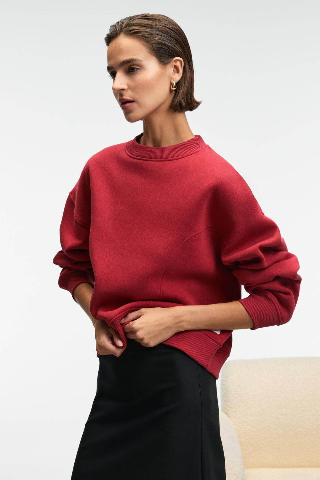 SERENYA Kadın Pamuklu Etiket Detaylı Bisiklet Yaka Kırmızı Sweatshirt