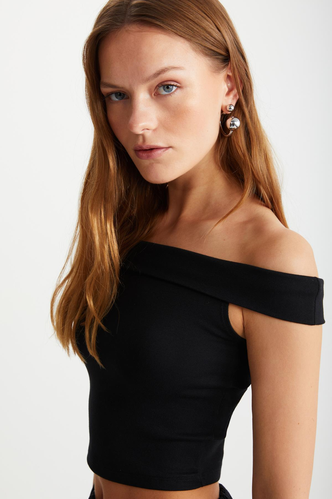 SHANN  Crop Fit Siyah Tekli Bluz