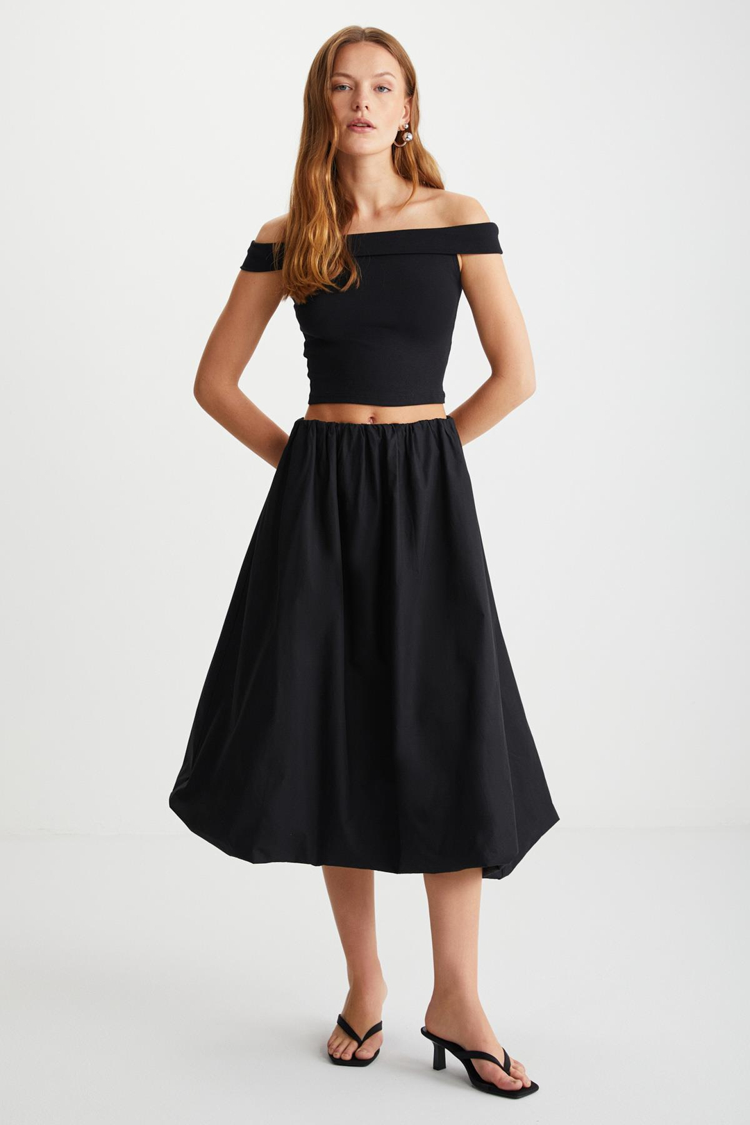 SHANN  Crop Fit Siyah Tekli Bluz