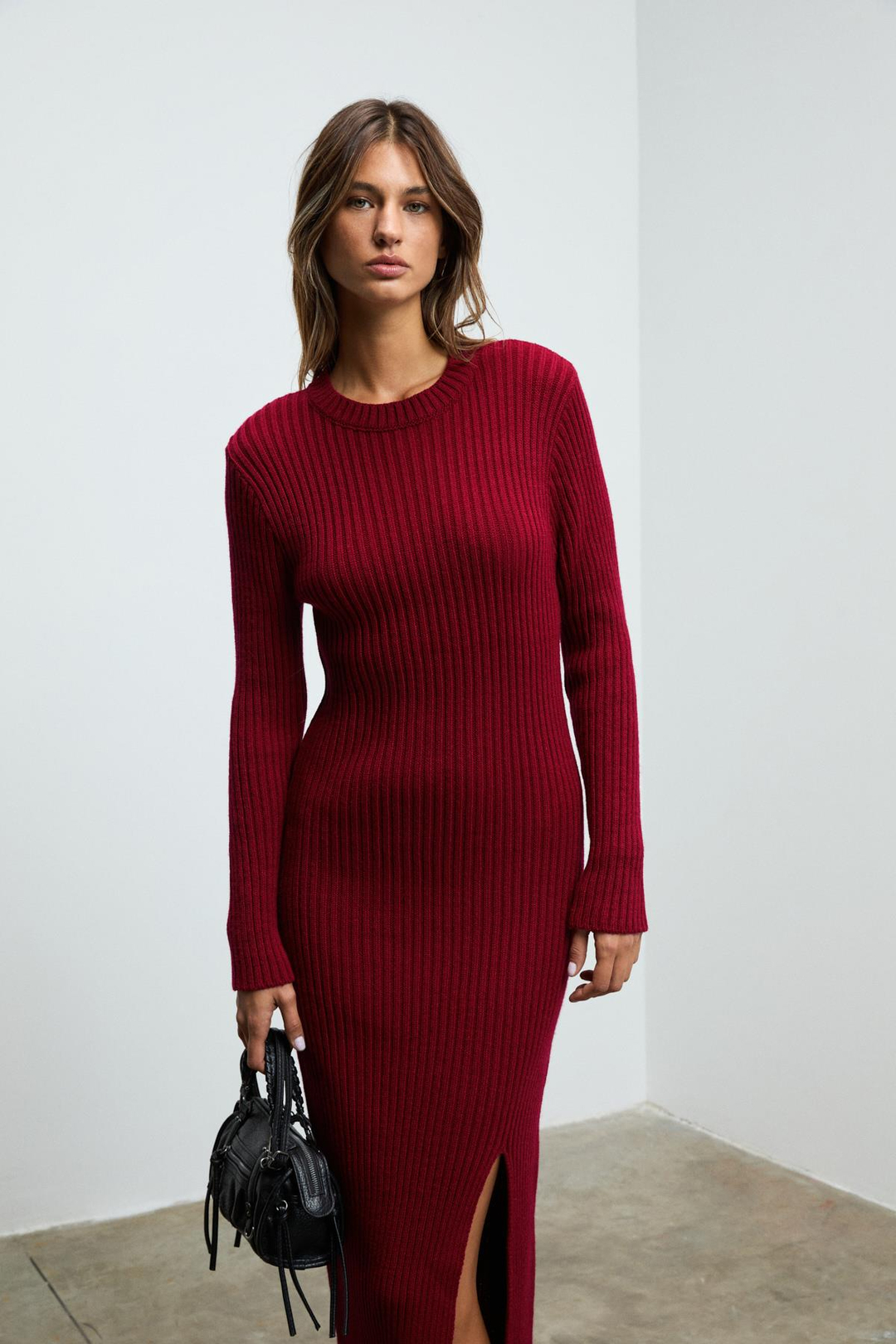 SOREYA Kadın Yuvarlak Yaka Çizgi Desenli Yırtmaçlı Slim Fit Triko Bordo Elbise