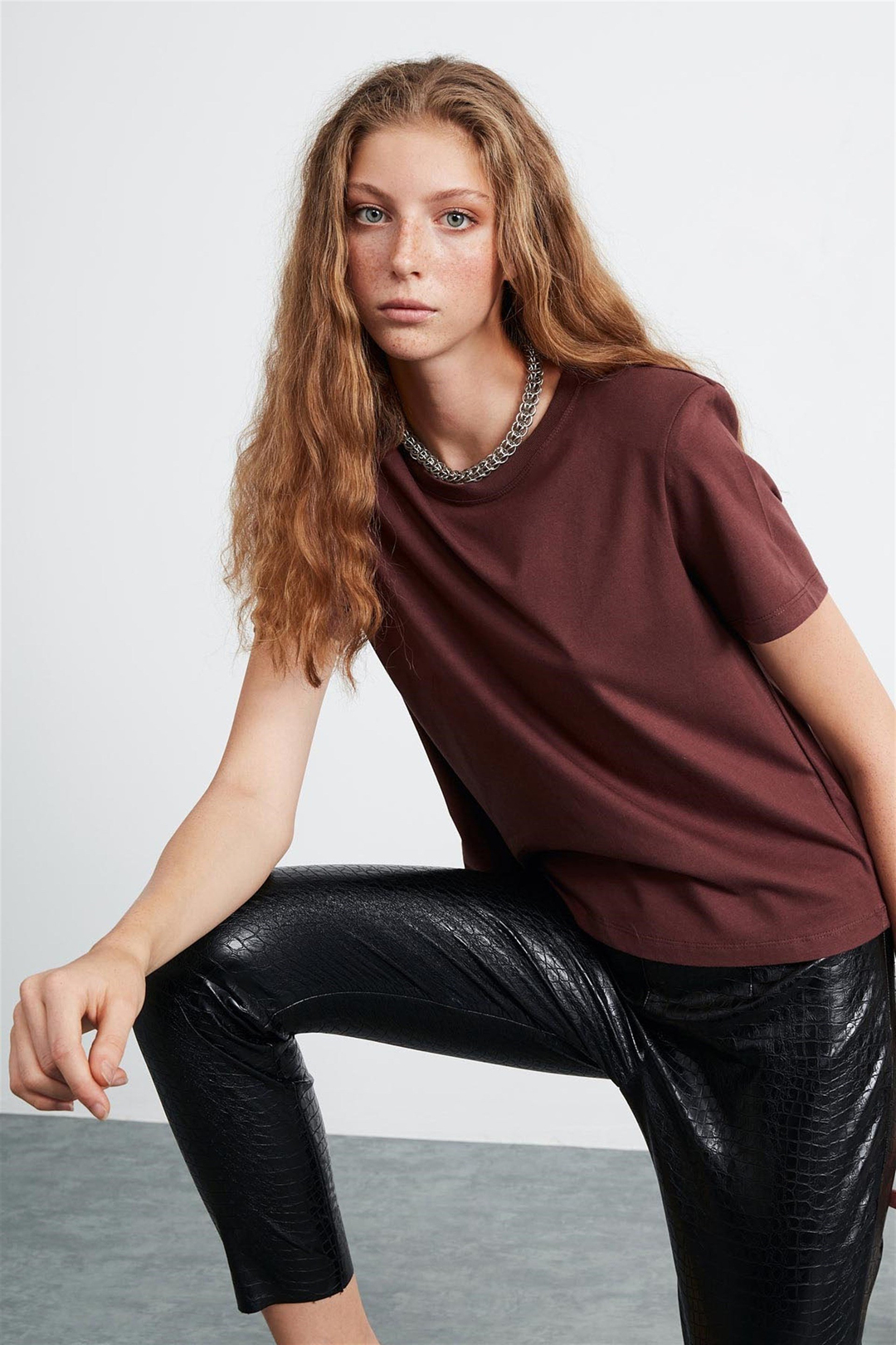 STELLA Kadın Bordo Düz Renk Yuvarlak Yaka Comfort Fit T-Shirt