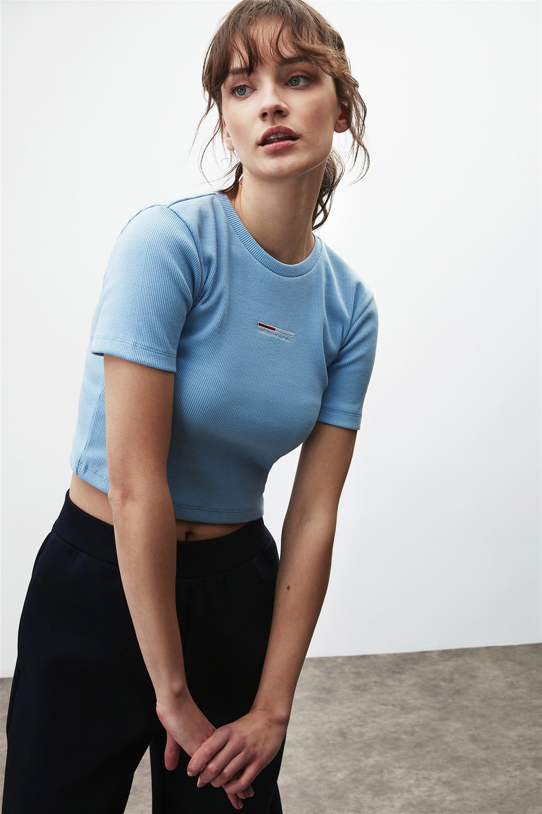 SUNNY Kadın Mavi Nakışlı-İşlemeli Yuvarlak Yaka Crop Fit Bluz