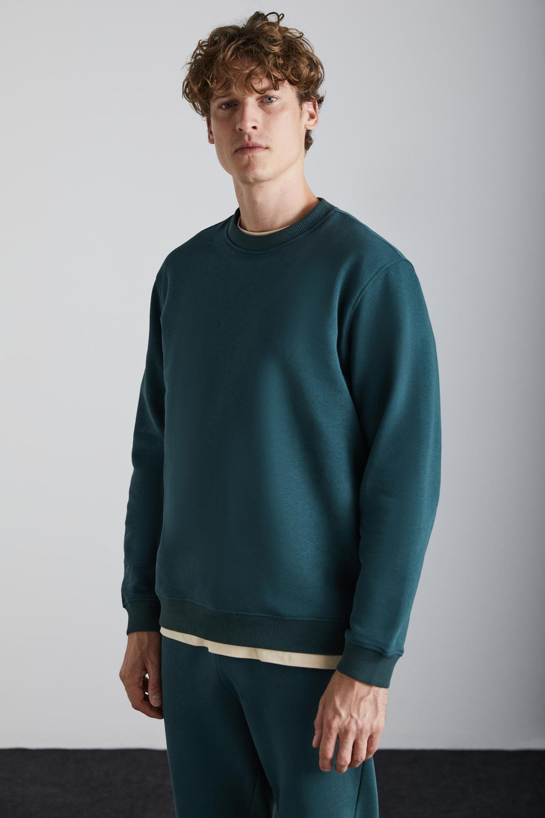 TRAVIS Erkek Organik Kumaşlı Yumuşacık Regular Fit Yuvarlak Yakalı Koyu Yeşil Sweatshirt