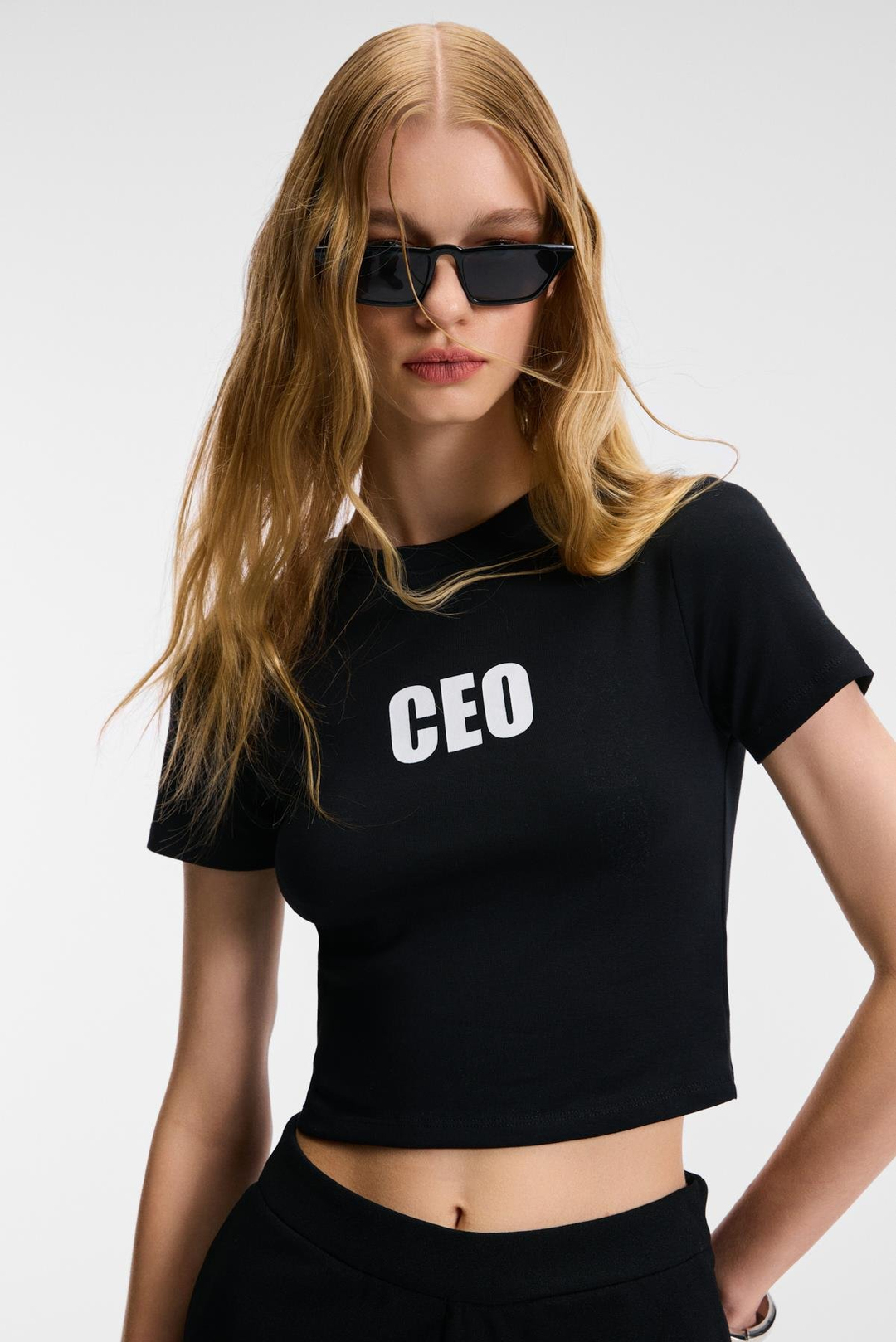 VELINA Kadın Bisiklet Yaka Kısa Kollu Önü Baskılı Slim Siyah T-Shirt