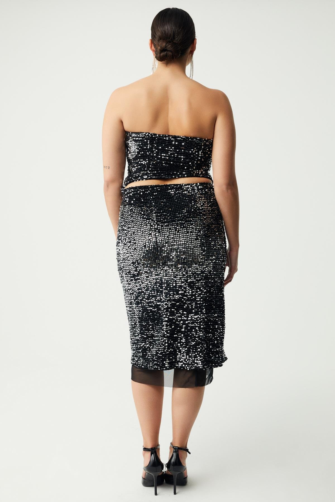 YISETH Kadın Gümüş Pul Payet Uzun Astarlı Siyah Etek