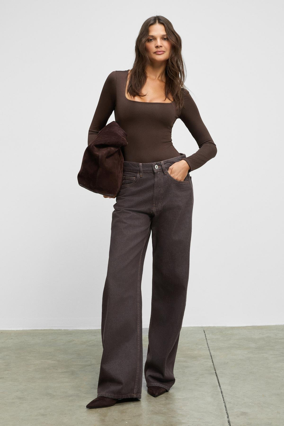 ZAFEEA Kadın Havuz Yakalı Esnek Kumaşlı Çıtçıtlı Koyu Kahverengi Bluz