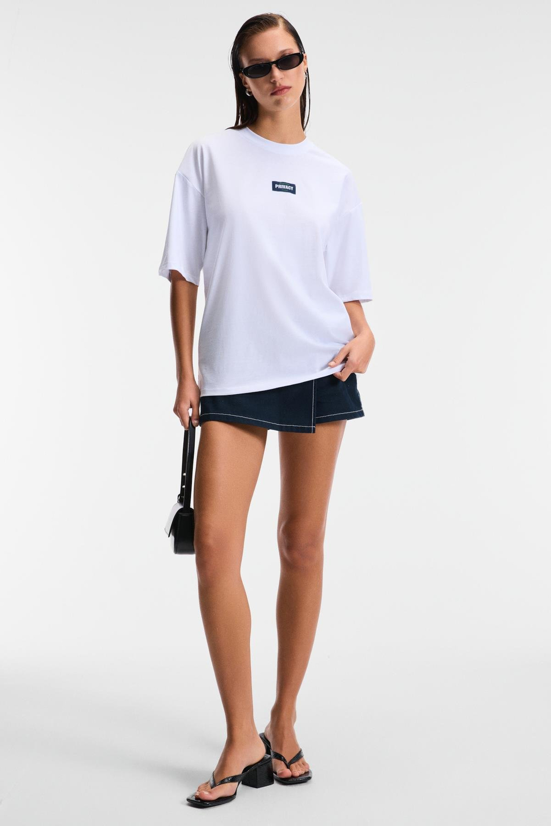 ZEYLINA Kadın %100 Pamuk Baskılı Regular Fit Kısa Kollu Bisiklet Yaka Beyaz T-Shirt