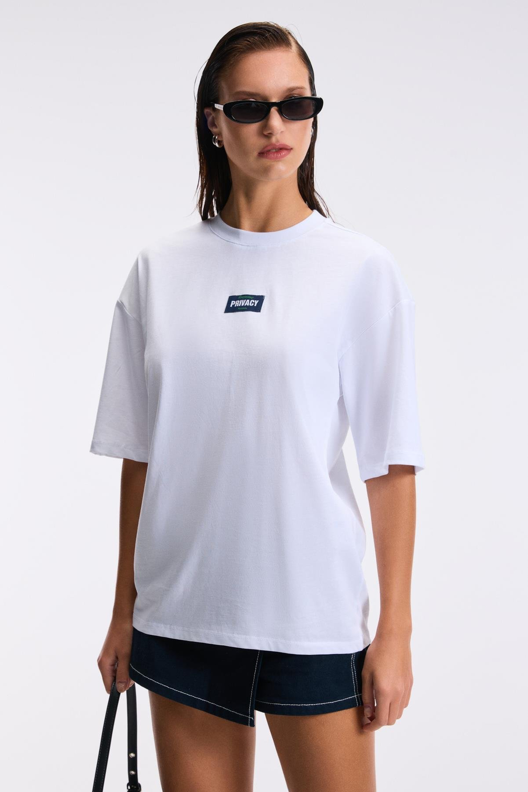 ZEYLINA Kadın %100 Pamuk Baskılı Regular Fit Kısa Kollu Bisiklet Yaka Beyaz T-Shirt