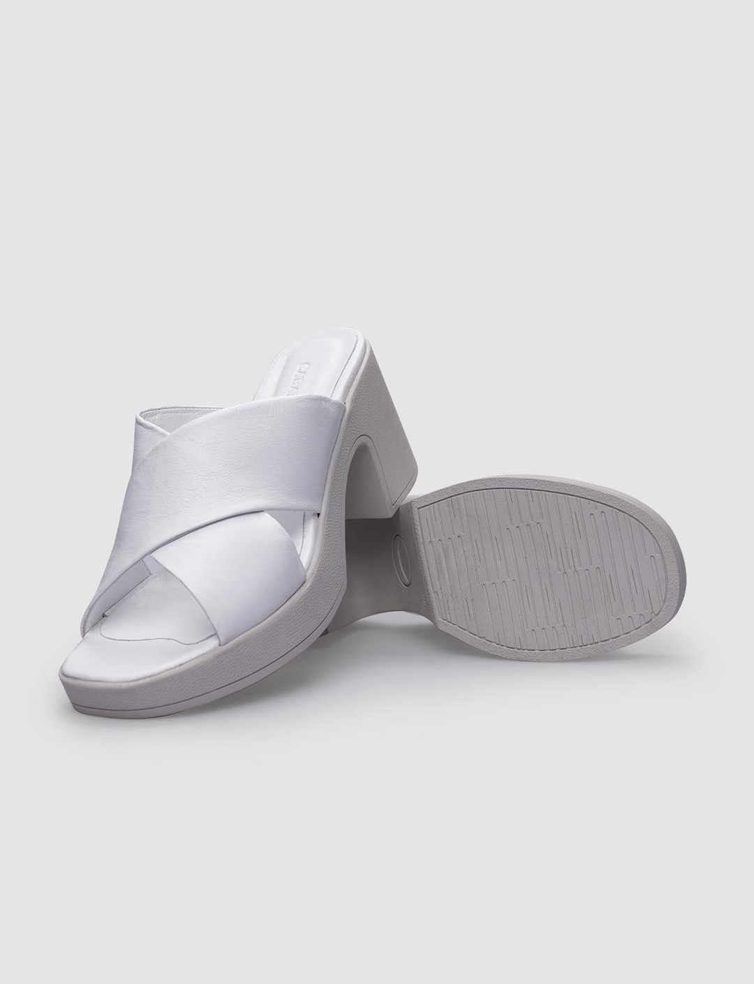 %100 Hakiki Deri Beyaz Kadın Terlik