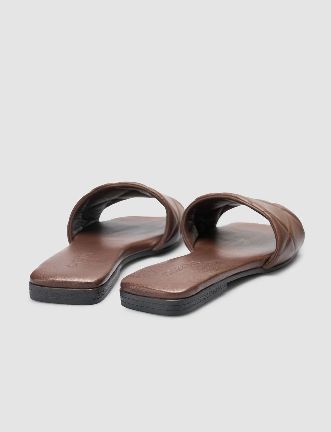 %100 Hakiki Deri Kahverengi Kadın Terlik