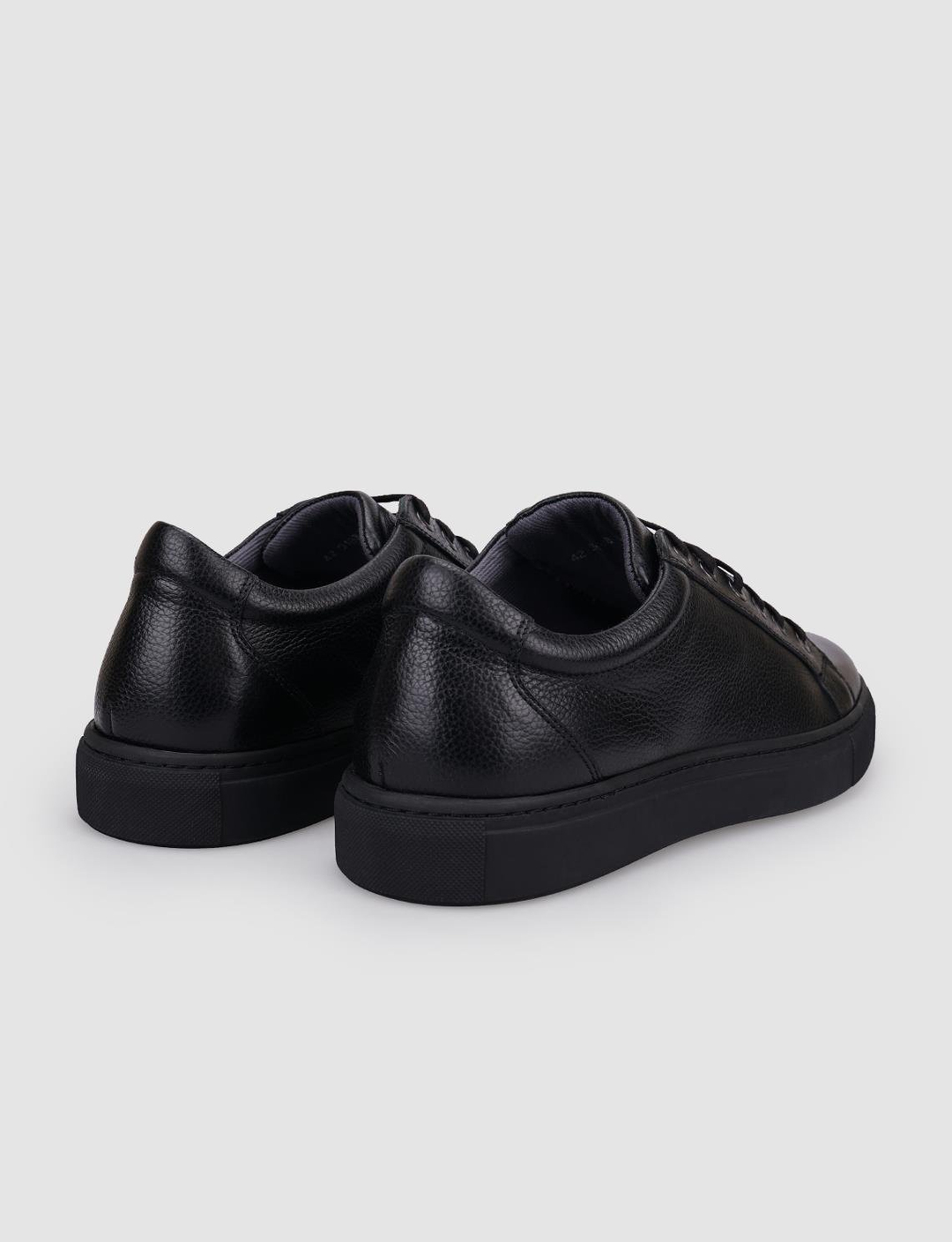 %100 Hakiki Deri Siyah Bağcıklı Erkek Spor Ayakkabı