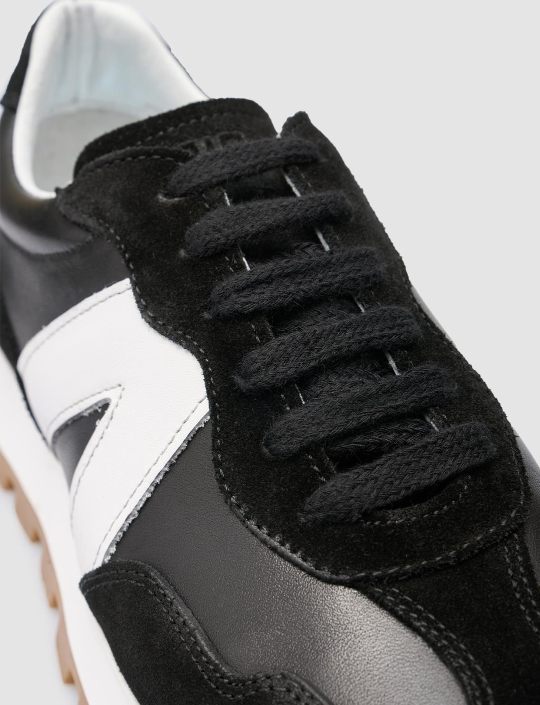 %100 Hakiki Deri Siyah Kadın Ayakkabı