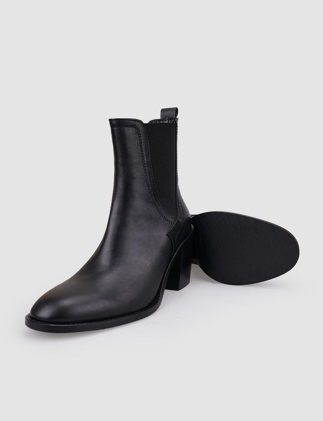 %100 Hakiki Deri Siyah Kadın Bot