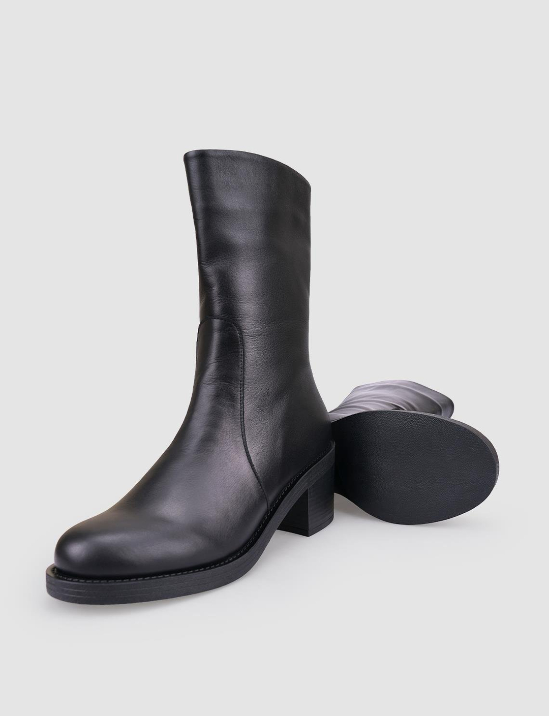 %100 Hakiki Deri Siyah Kadın Bot