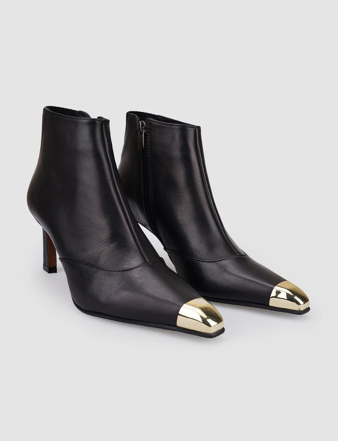 %100 Hakiki Deri Siyah Kadın Bot