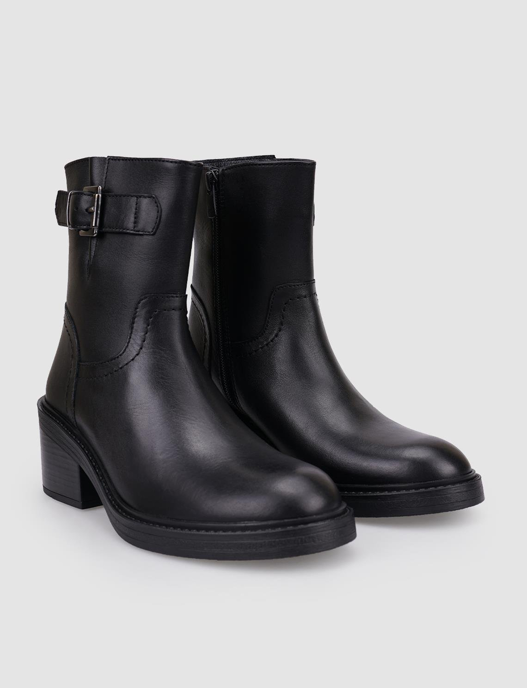 %100 Hakiki Deri Siyah Kadın Bot