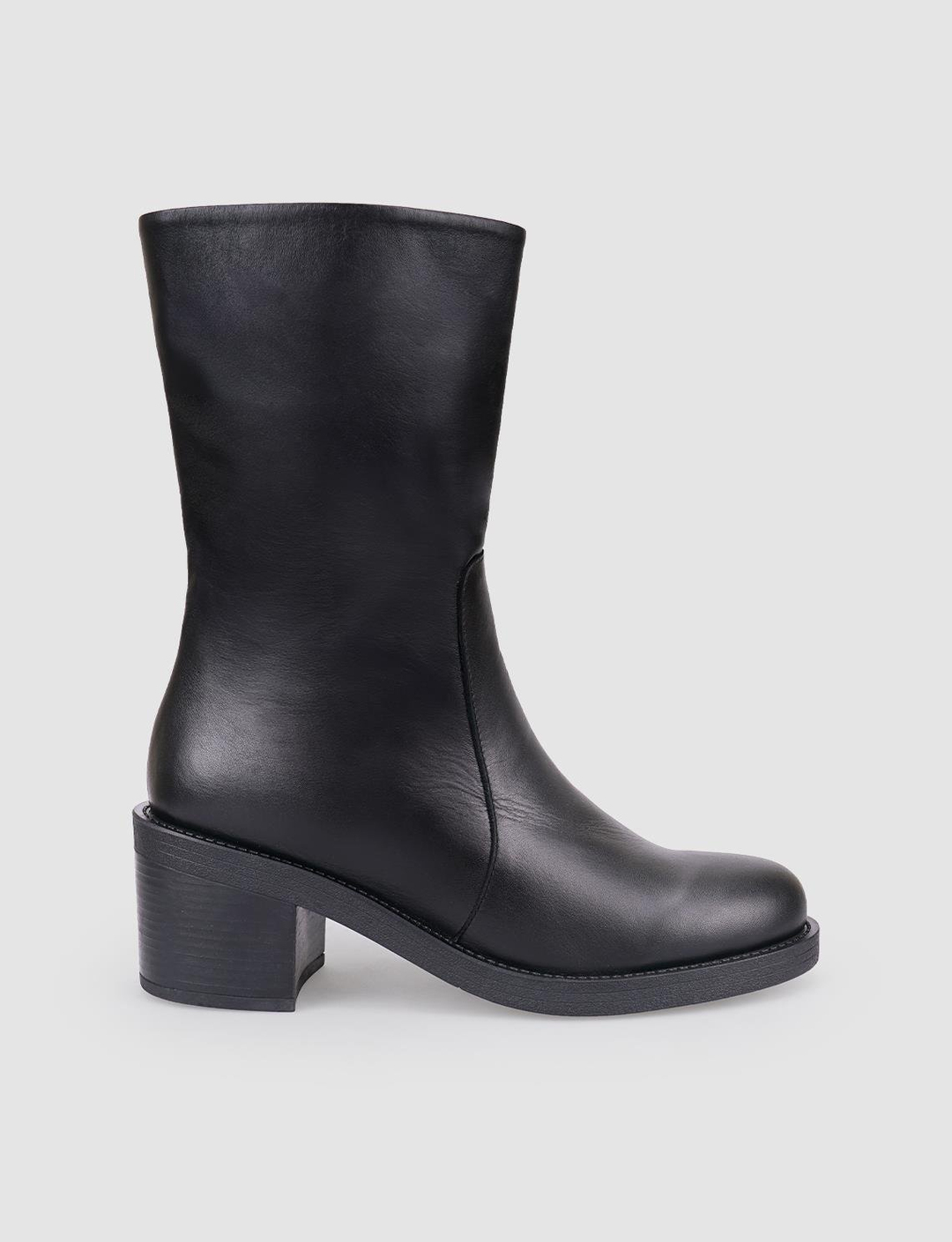 %100 Hakiki Deri Siyah Kadın Bot