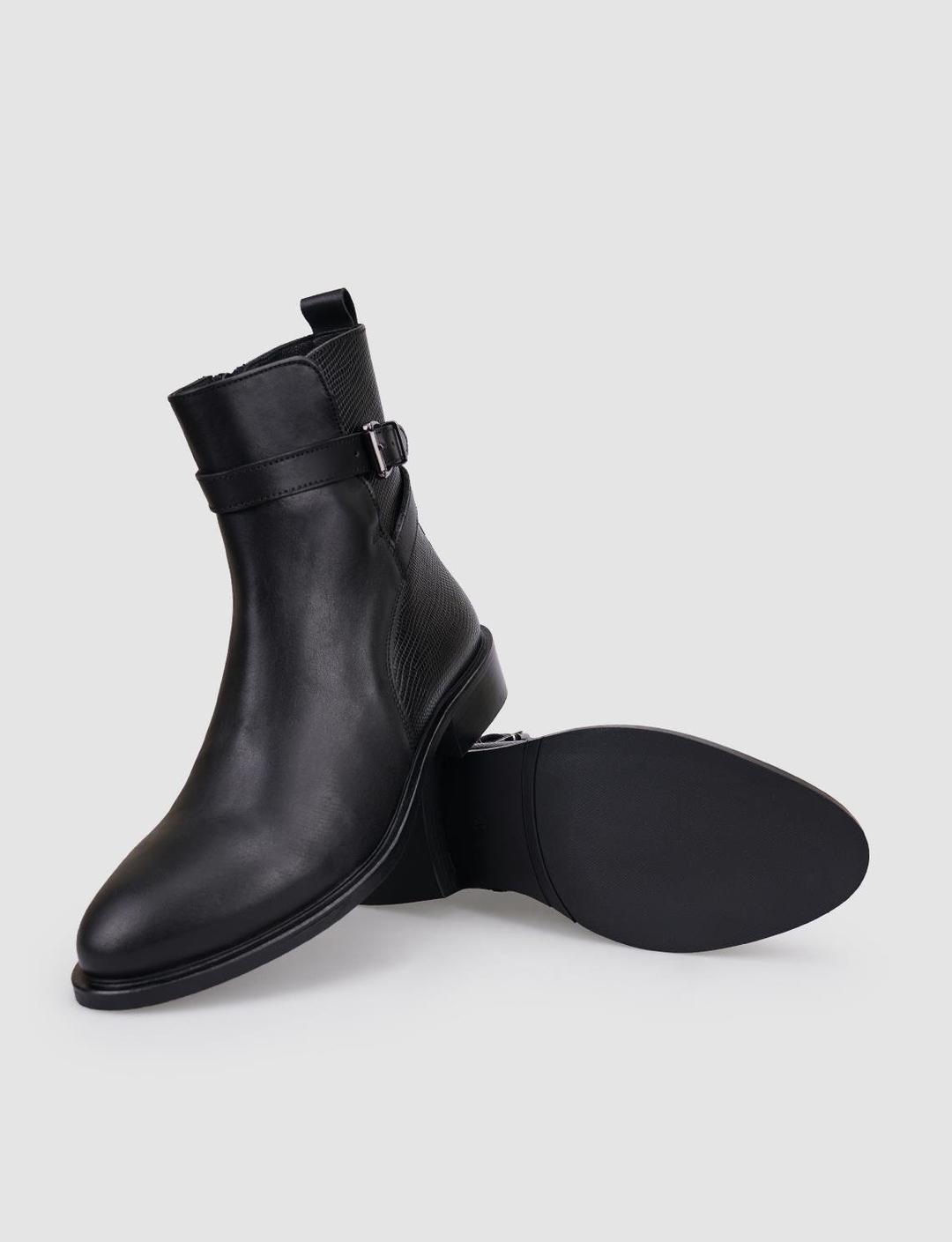 %100 Hakiki Deri Siyah Kadın Bot