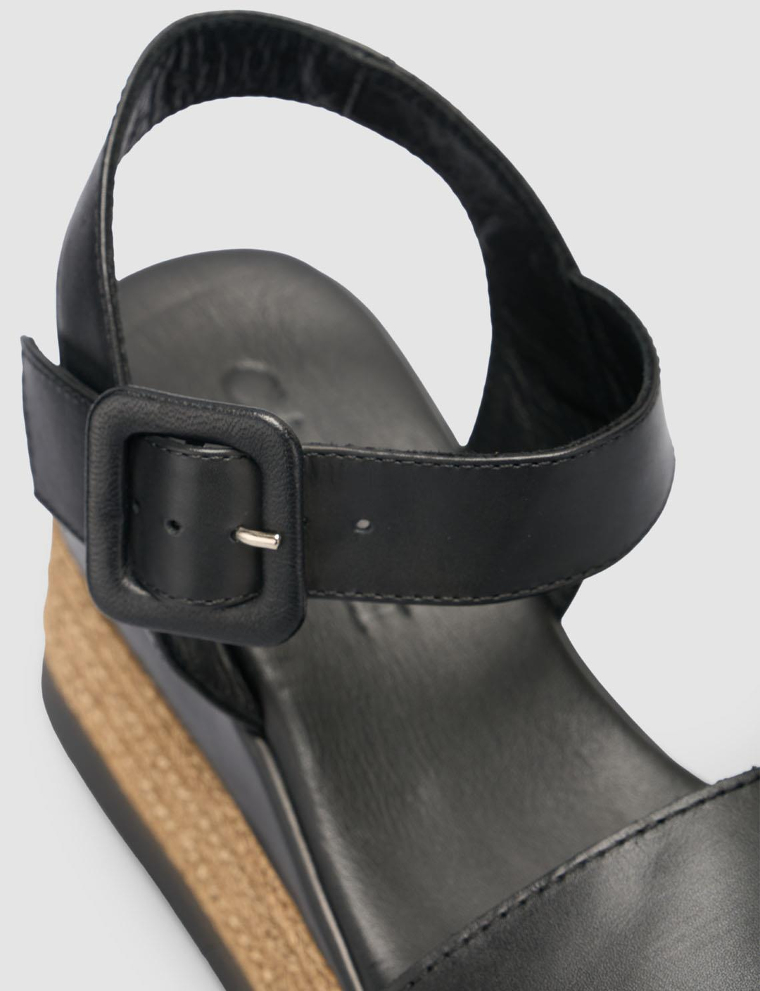 %100 Hakiki Deri Siyah Kadın Sandalet