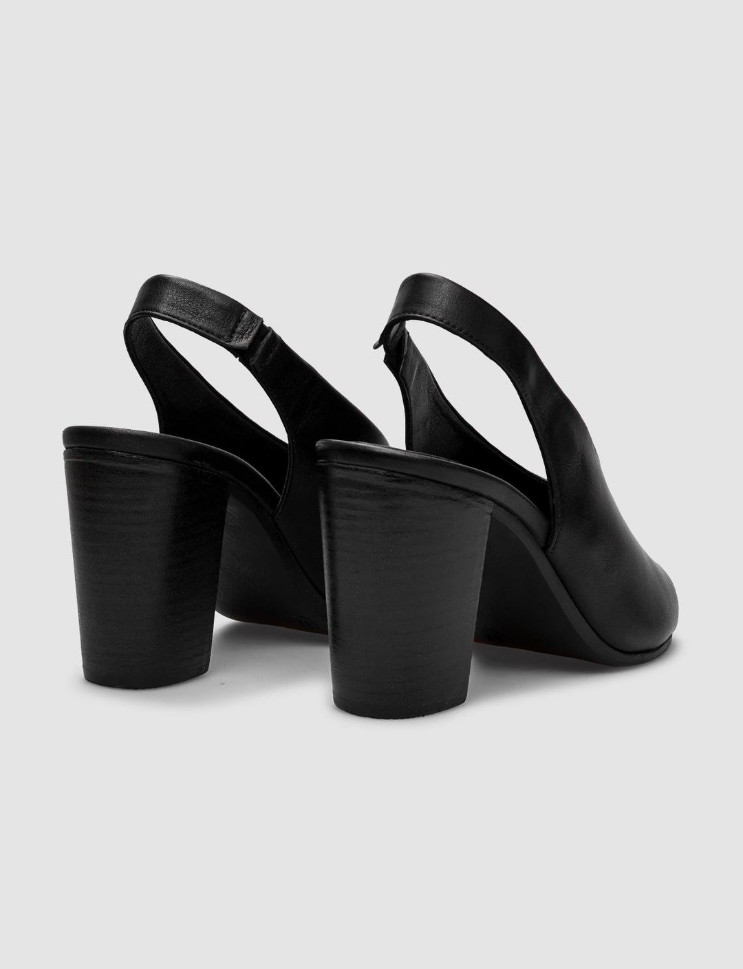 %100 Hakiki Deri Siyah Kadın Sandalet