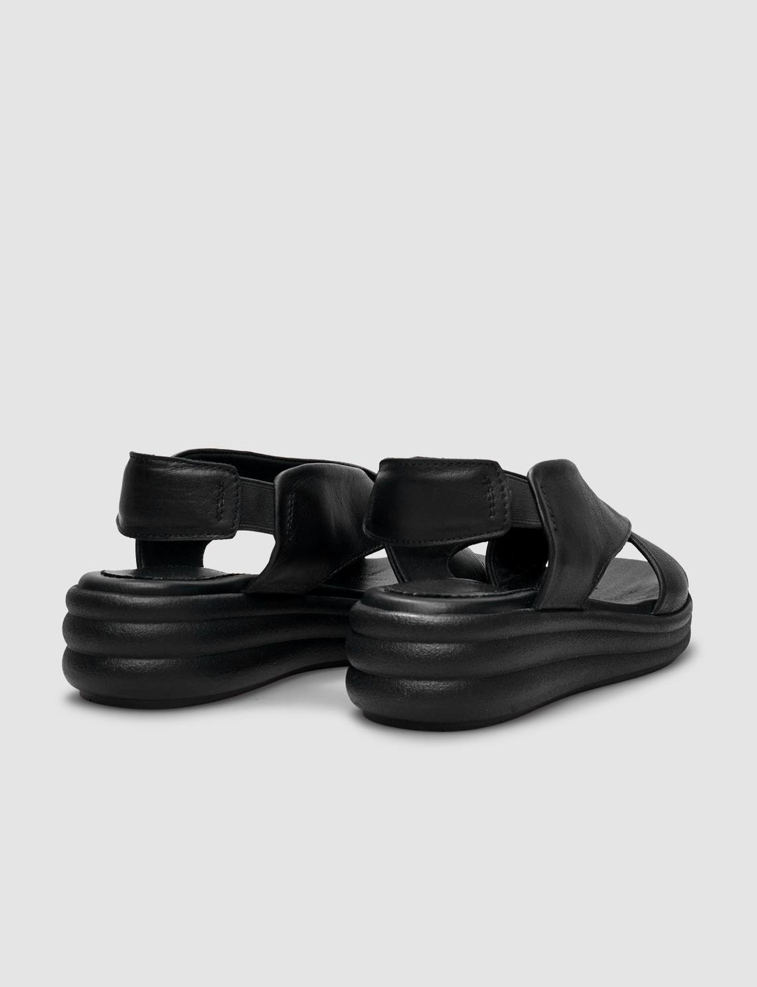 %100 Hakiki Deri Siyah Kadın Sandalet