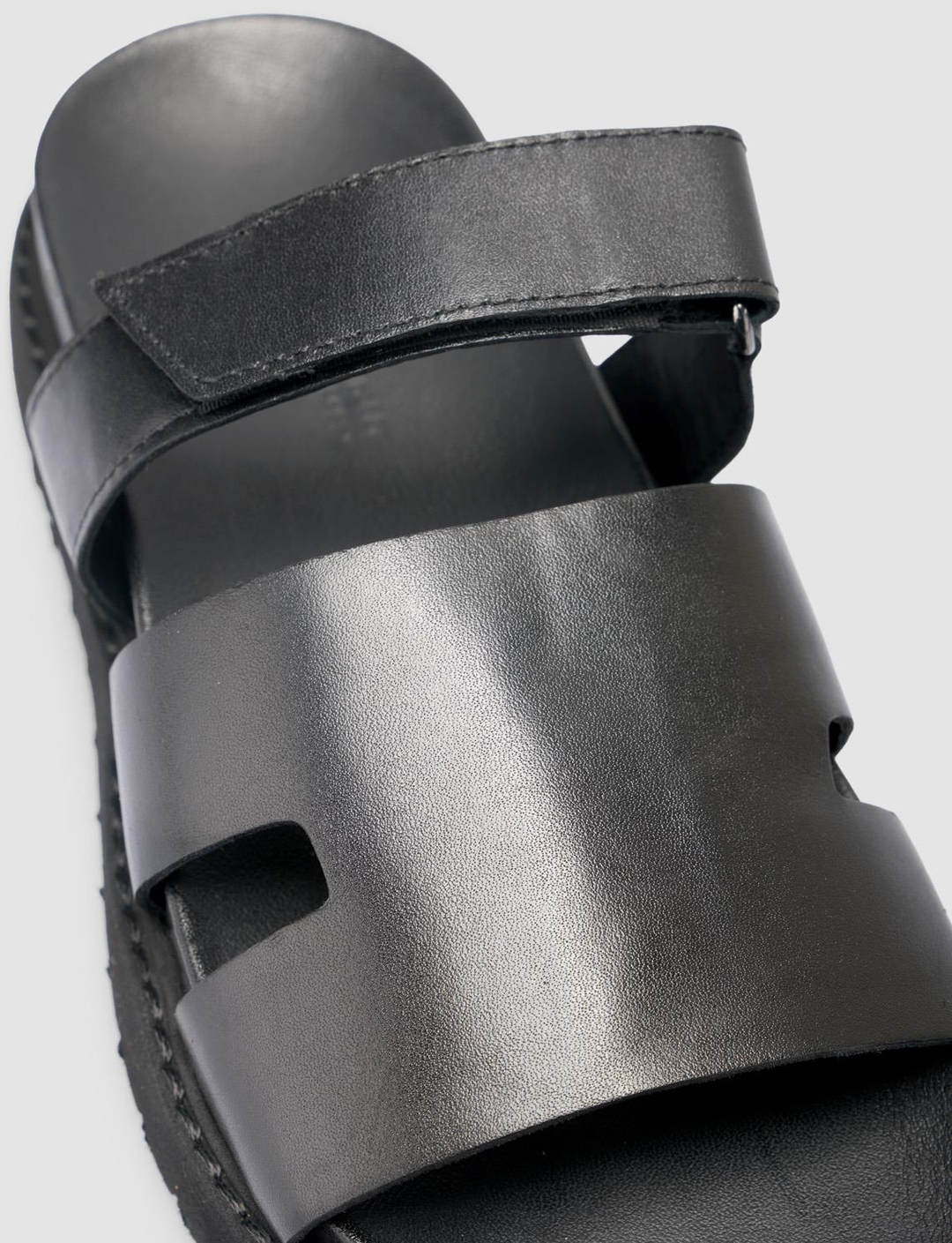 %100 Hakiki Deri Siyah Kadın Terlik