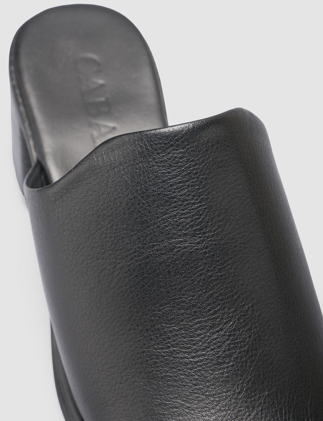 %100 Hakiki Deri Siyah Kadın Terlik