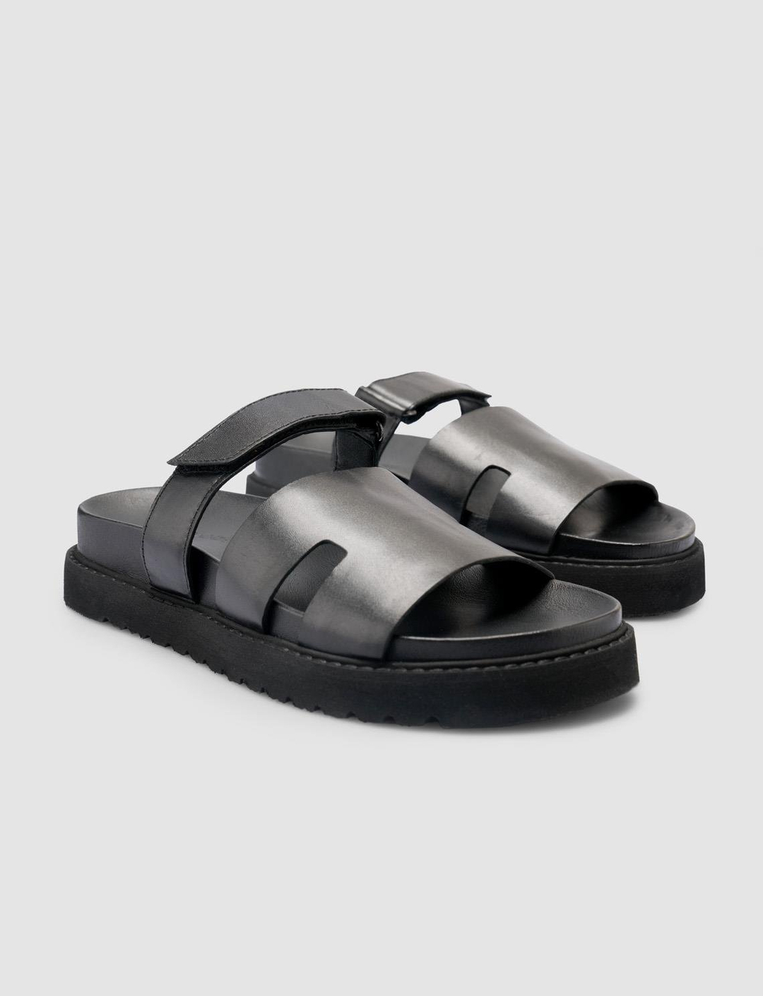 %100 Hakiki Deri Siyah Kadın Terlik