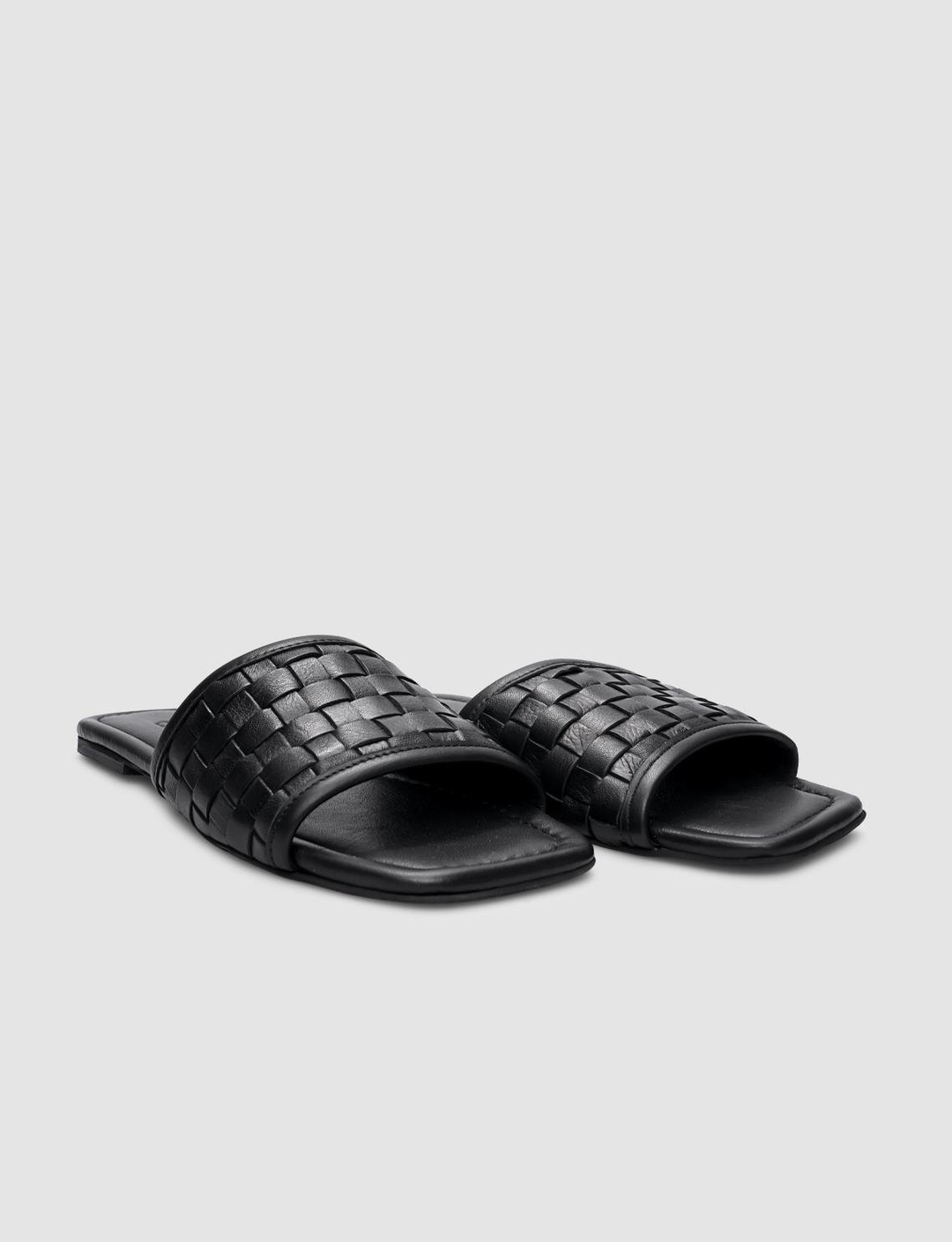 %100 Hakiki Deri Siyah Kadın Terlik