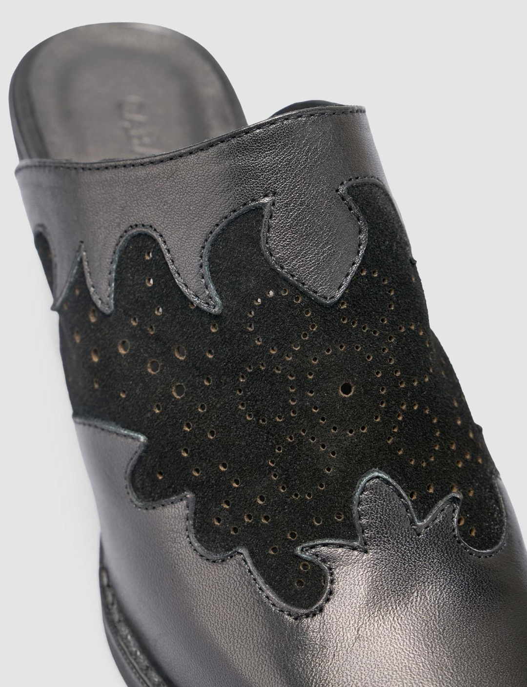 %100 Hakiki Deri Siyah Kadın Terlik