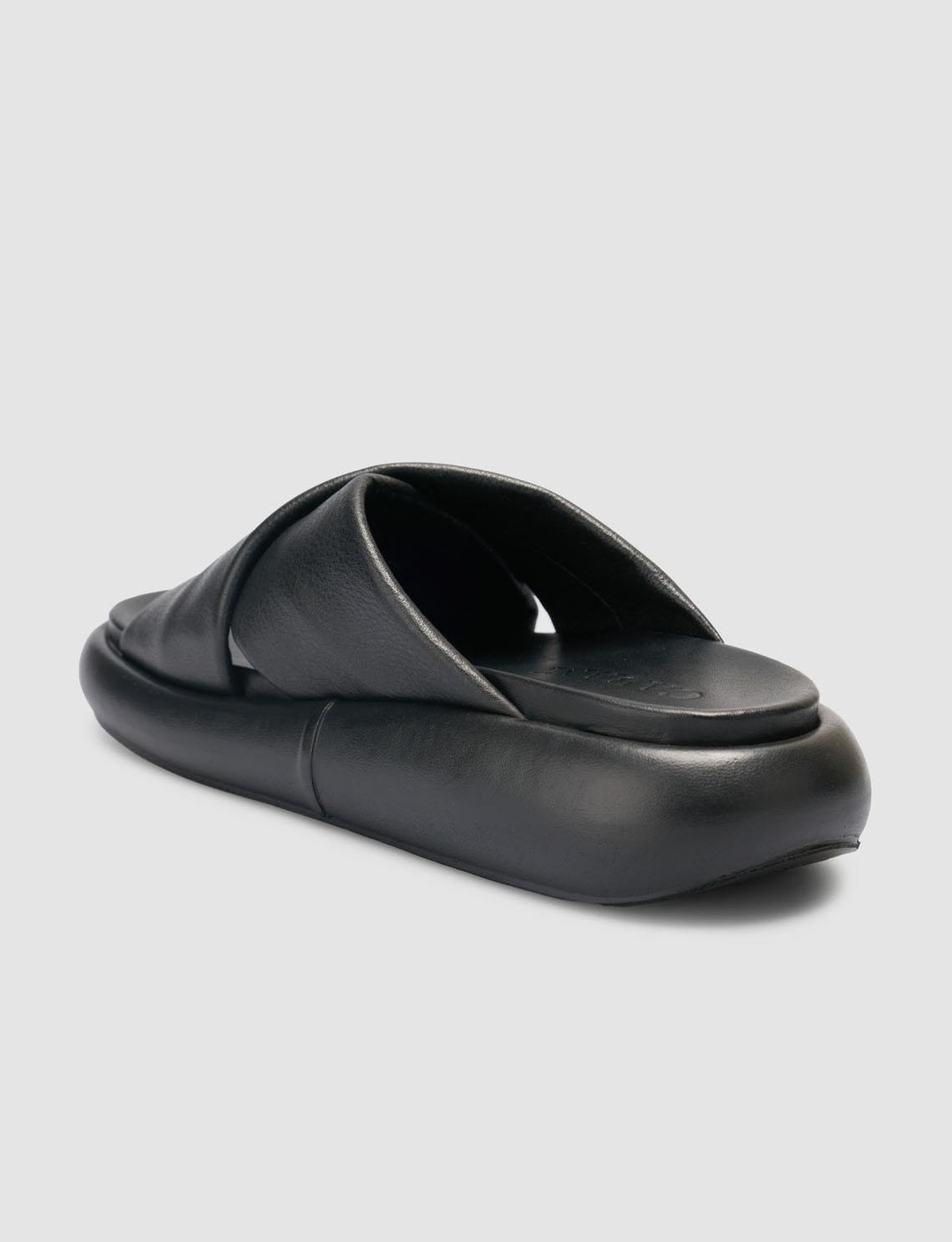 %100 Hakiki Deri Siyah Kadın Terlik