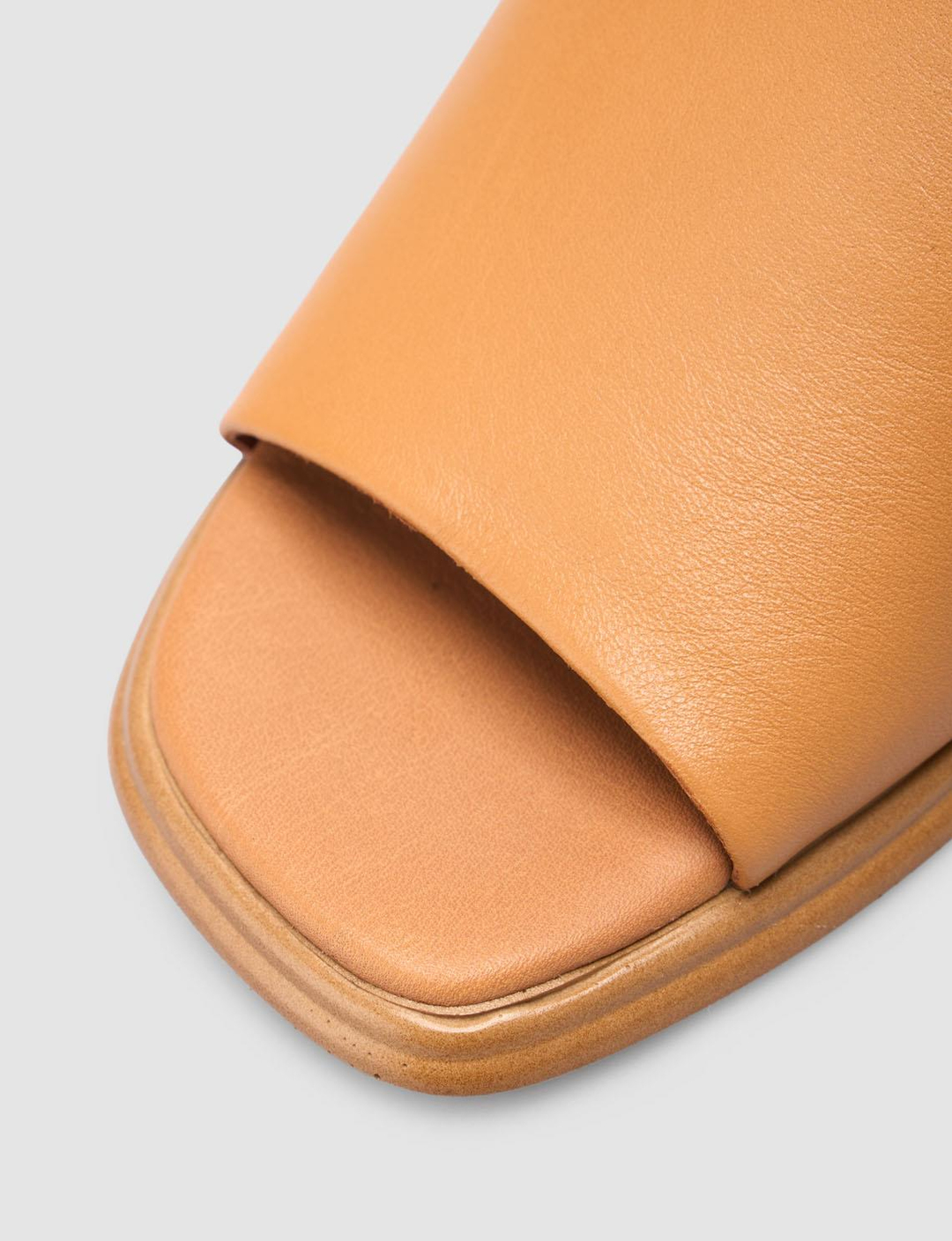 %100 Hakiki Deri Taba Kadın Terlik