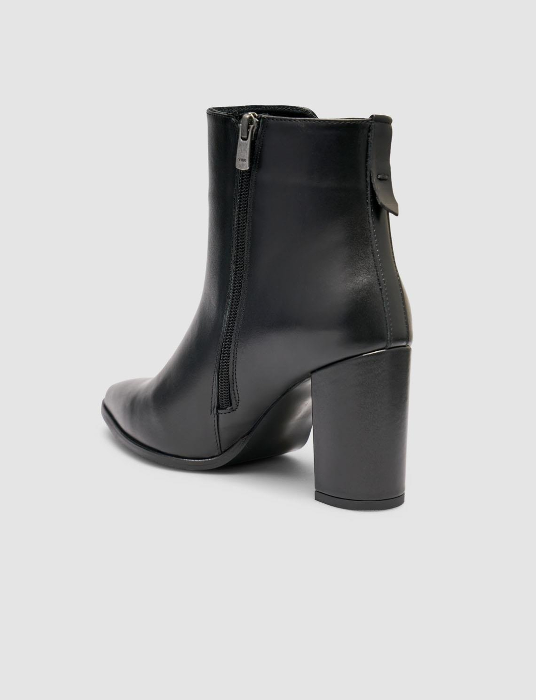 2025-FW-Kış-Kadın-Bot