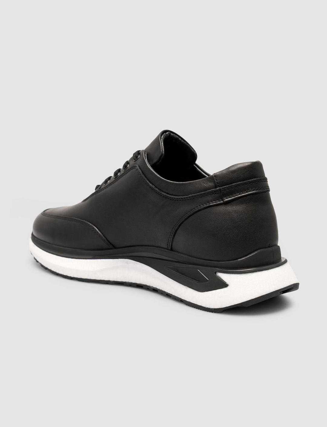 2025-Mevsimlik-Erkek-Ayakkabı