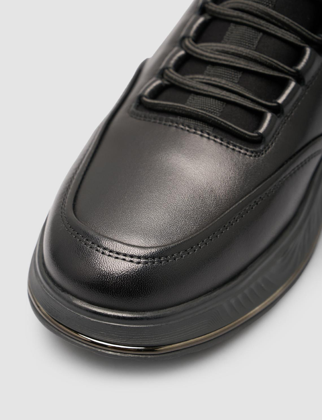 2025-Mevsimlik-Erkek-Ayakkabı