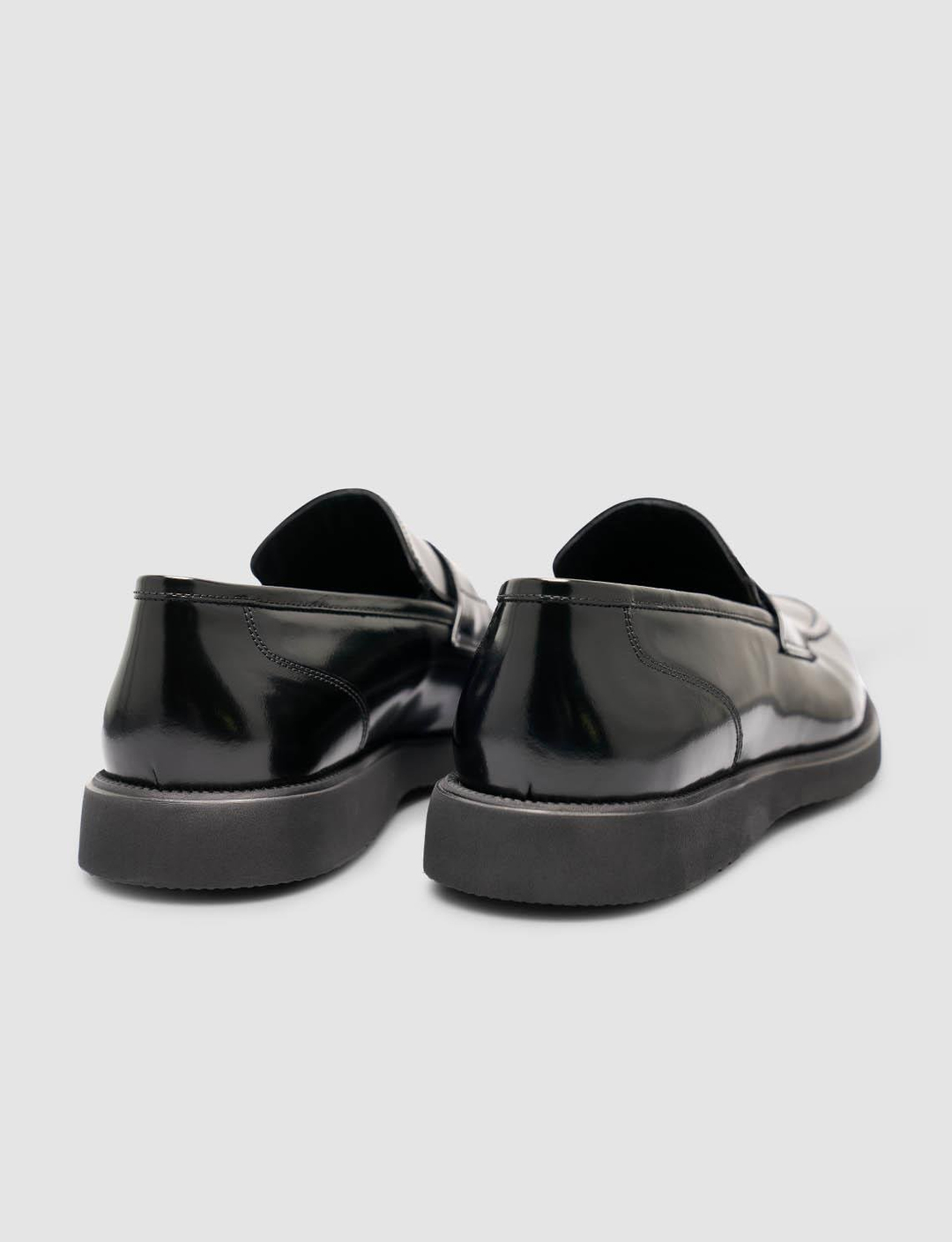 2025-Mevsimlik-Erkek-Ayakkabı