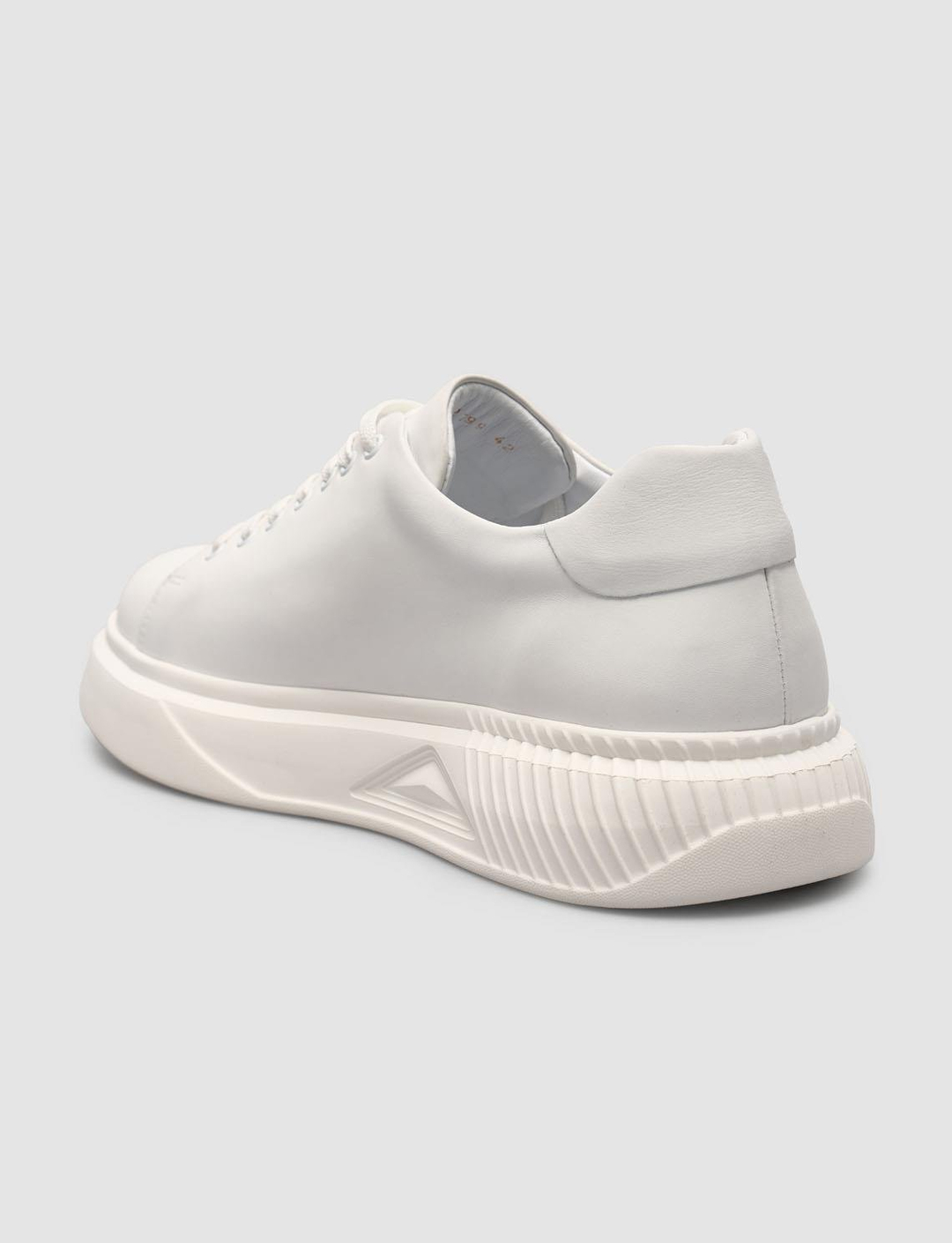 2025-Mevsimlik-Erkek-Ayakkabı