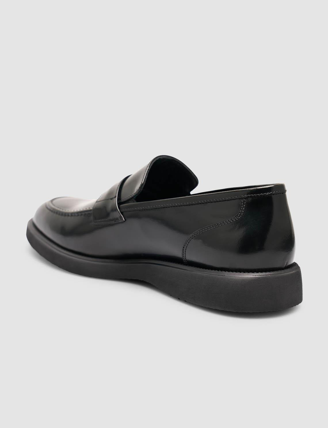 2025-Mevsimlik-Erkek-Ayakkabı