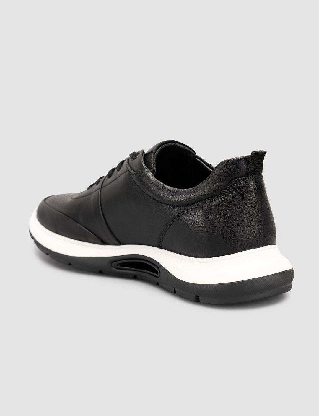 2025-Mevsimlik-Erkek-Ayakkabı