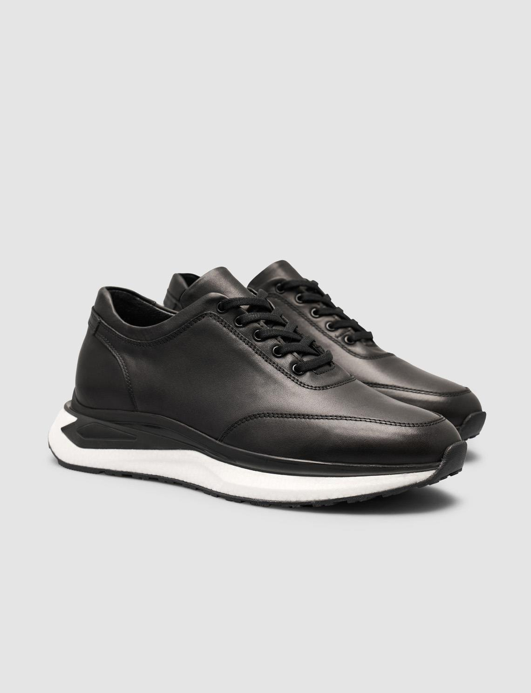 2025-Mevsimlik-Erkek-Ayakkabı