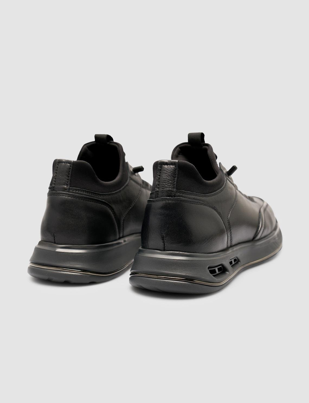 2025-Mevsimlik-Erkek-Ayakkabı