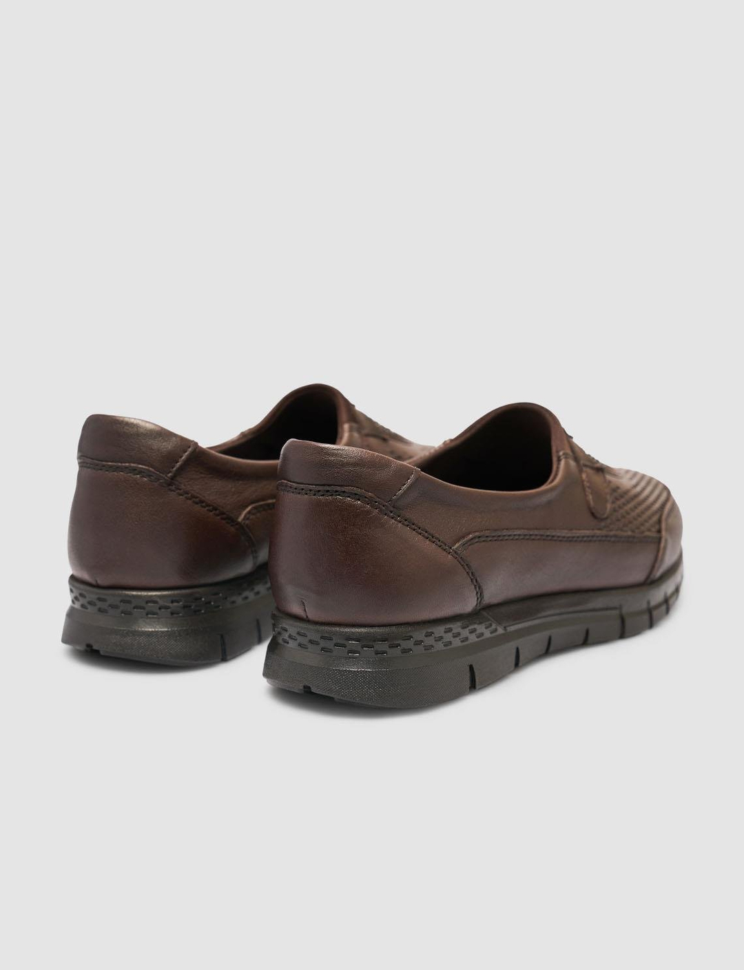 2025-Mevsimlik-Kadın-Ayakkabı