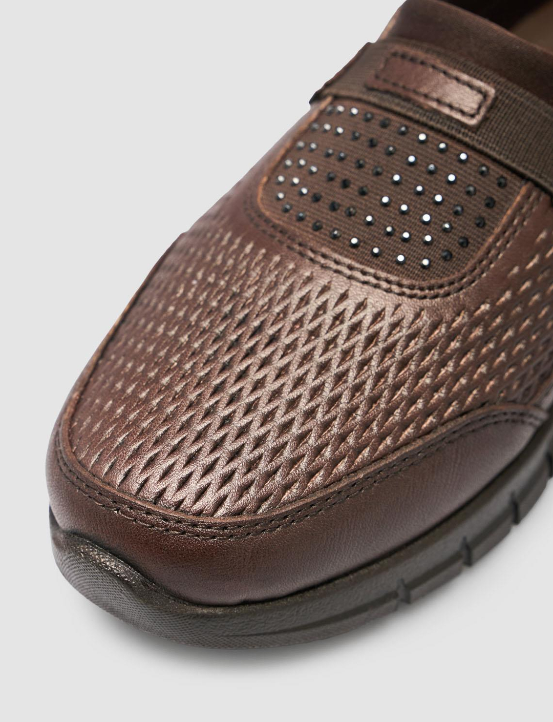 2025-Mevsimlik-Kadın-Ayakkabı