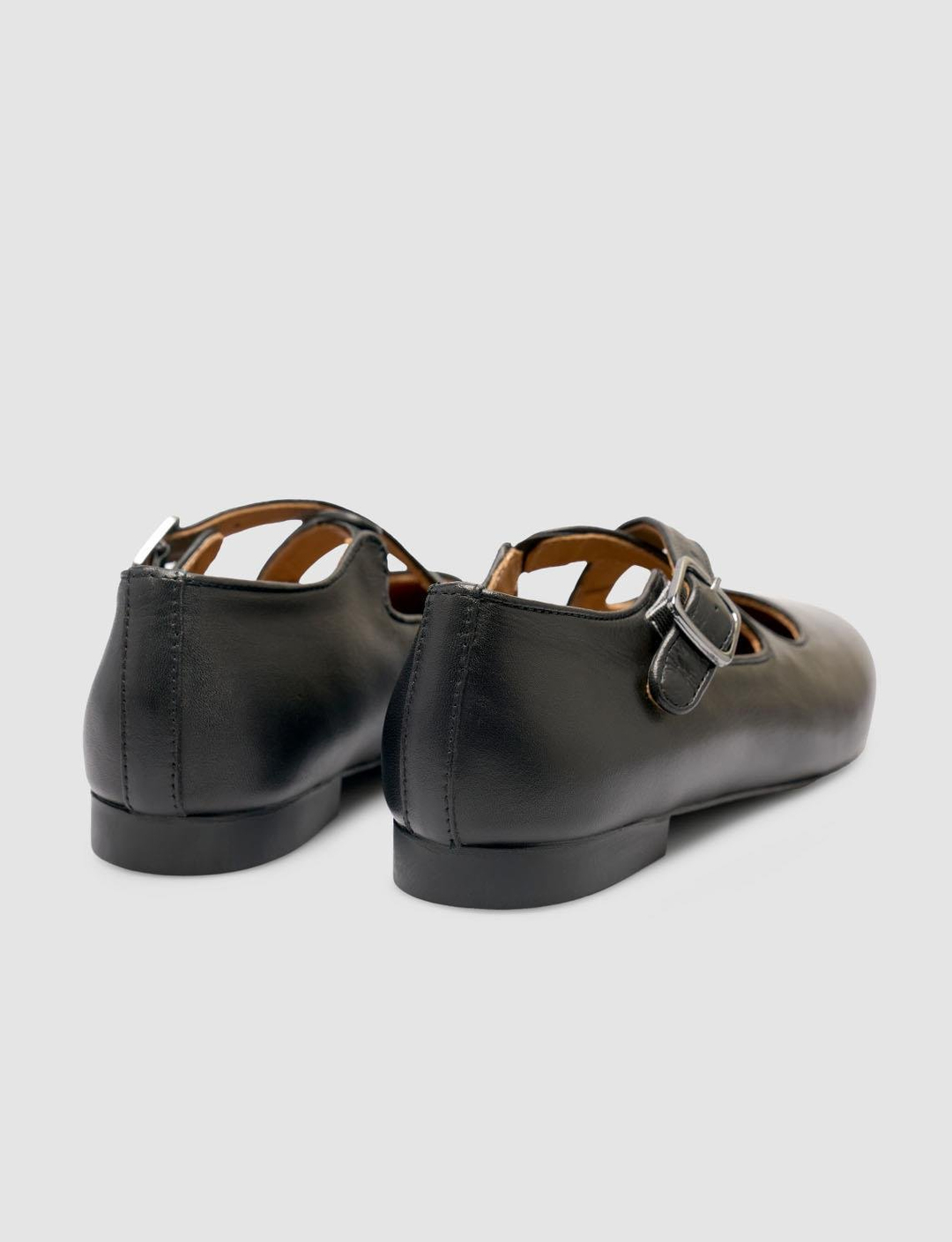 2025-Mevsimlik-Kadın-Ayakkabı