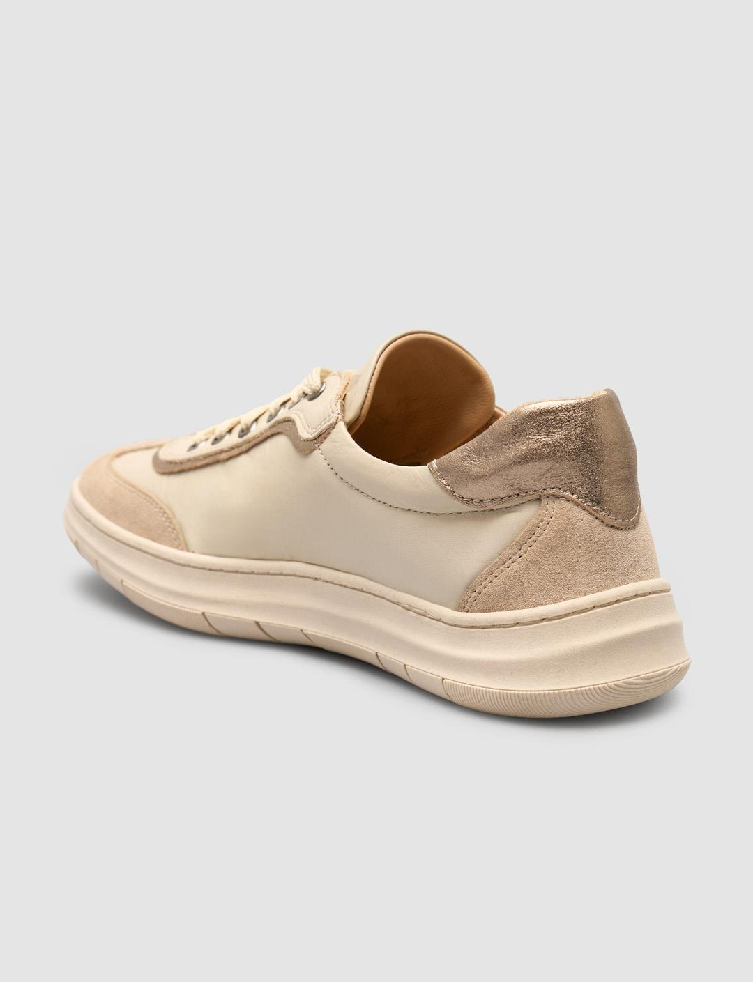 2025-Mevsimlik-Kadın-Ayakkabı