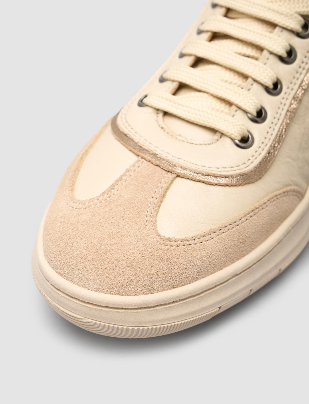 2025-Mevsimlik-Kadın-Ayakkabı