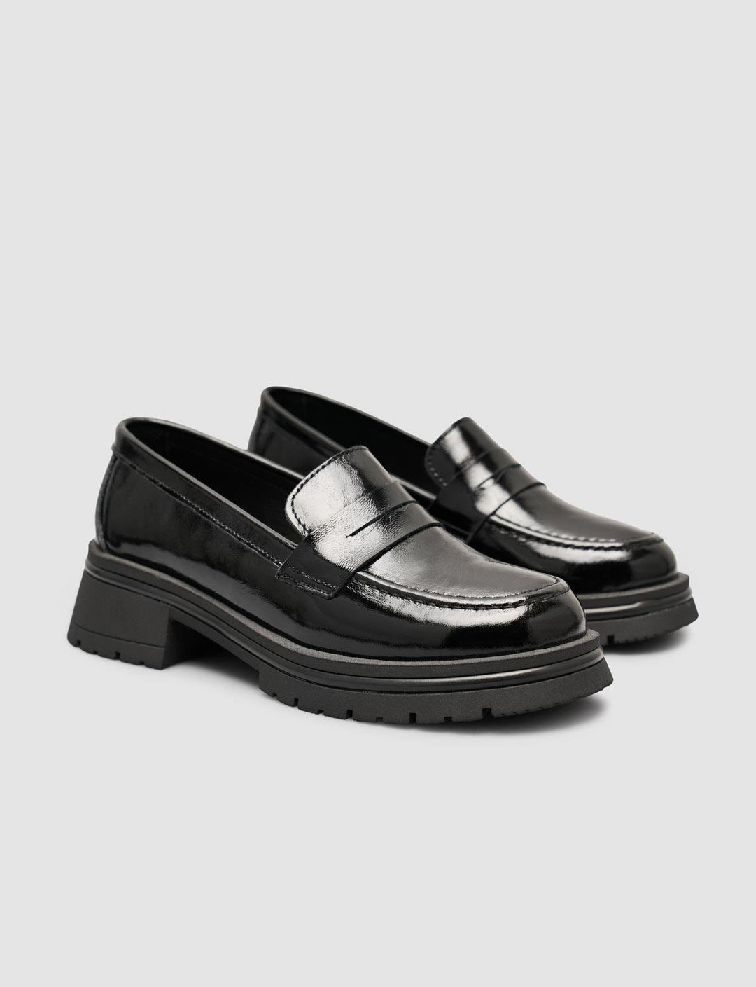 2025-Mevsimlik-Kadın-Ayakkabı