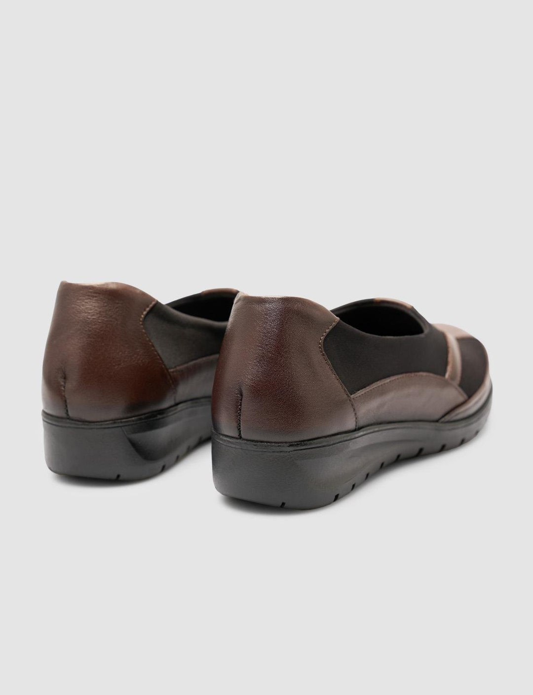 2025-Mevsimlik-Kadın-Ayakkabı